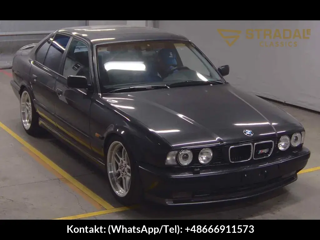 BMW M5 4D