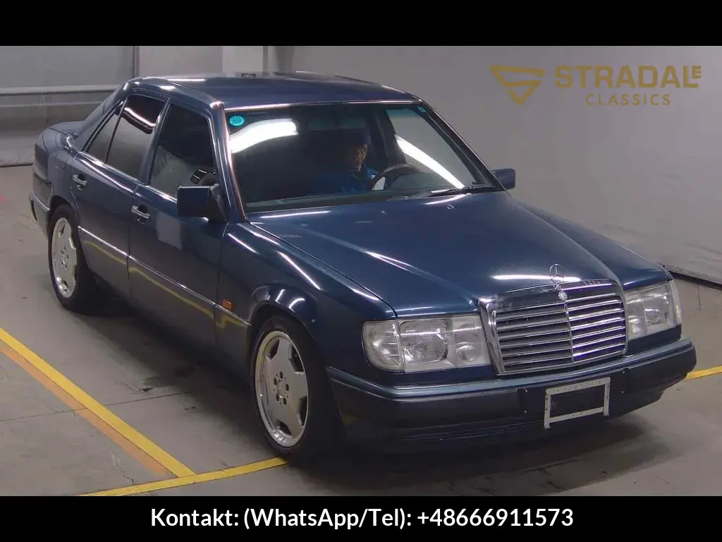 MERCEDES BENZ MEDIUM CLASS 4D 300E